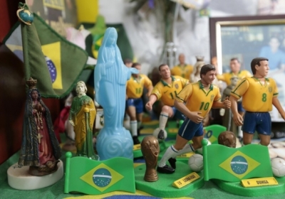Фаворитами Чемпионата мира по футболу букмекеры называют сборные Бразилии и Аргентины