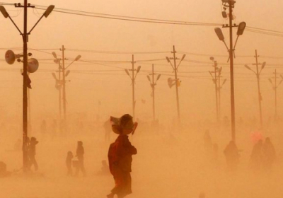В Индии в результате песчаной бури погибли по меньшей мере 77 человек