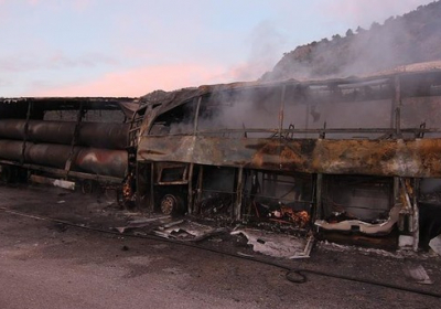 В Турции автобус врезался в грузовик: 13 человек погибли