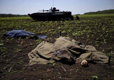 Под Иловайском обнаружены тела 9 украинских бойцов, над которыми жестоко издевались