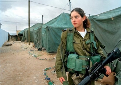 Аутисты служат в армии Израиля: они анализируют карты и аэрофотоснимки