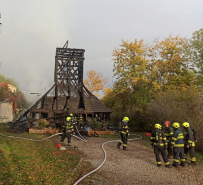 Пожар разрушил украинскую деревянную церковь в Праге. Чехи будут собирать средства на ее восстановление
