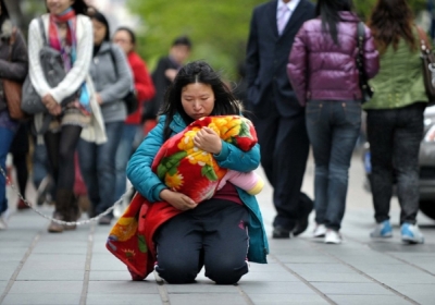 У Китаї безробітне подружжя продало доньку, щоб купити iPhone