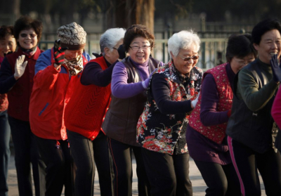 Китай підвищить пенсійний вік, щоб впоратися зі старінням населення – ЗМІ