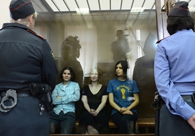 Учасниць Pussy Riot засудили до двох років позбавлення волі (оновлено)