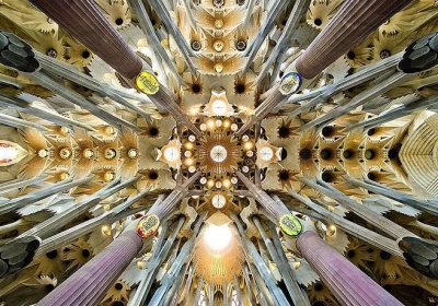 Храм Святого Сімейства , Барселона, Іспанія.