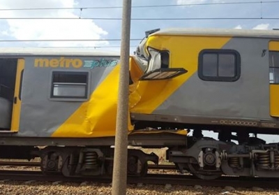 В ЮАР столкнулись два поезда: один погибший, более 50 пострадавших