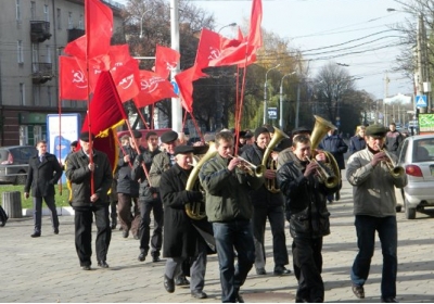 Городской совет Харькова запретил марш коммунистов