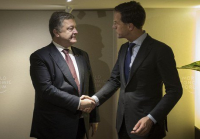 Порошенко в Давосі провів переговори з прем'єром Нідерландів щодо безвізу для українців