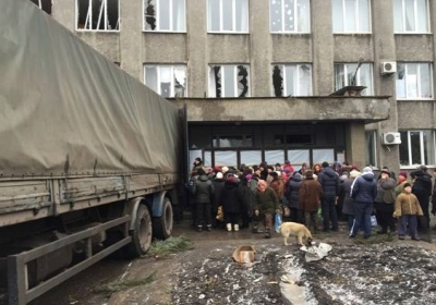 Из Дебальцево эвакуировали около 700 мирных жителей, - штаб АТО