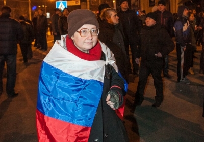 Пророссийские активисты штурмуют админсуд в Донецке