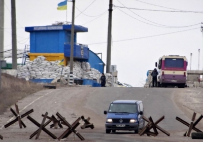 На Луганщине обстреляли КПВВ из гранатометов