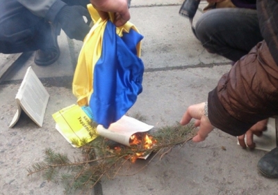 У Москві напали на Культурний центр України і спалили прапор: МЗС вимагає розслідування