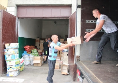 Житомирські міліціонери відправили продовольчу допомогу колегам у зону АТО 