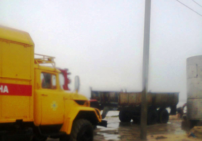 Шторм на Азовському морі: рятувальники витягли 36 автомобілів, евакуювали 86 осіб
