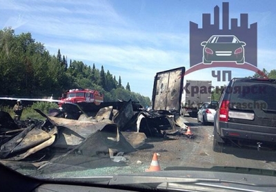 У Росії автобус зіткнувся із вантажівкою, 11 людей загинуло
