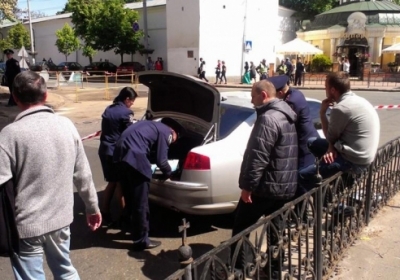 В центре столицы задержан еще один автомобиль с оружием