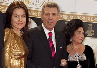 Янукович нагородив доньку Ківалова 