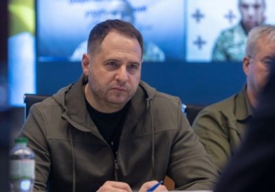 Єрмак заявив, що йде на фронт