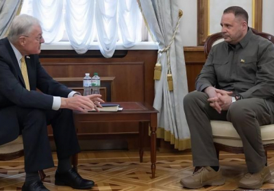 Келлог у Києві зустрівся з Єрмаком: деталі зустрічі