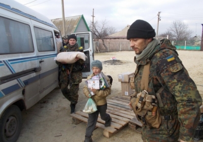 Военные проводят эвакуацию из Красногоровки и Марьинки