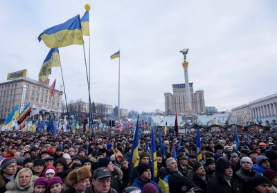 На Євромайдані зібралися десятки тисяч українців (пряма трансляція)