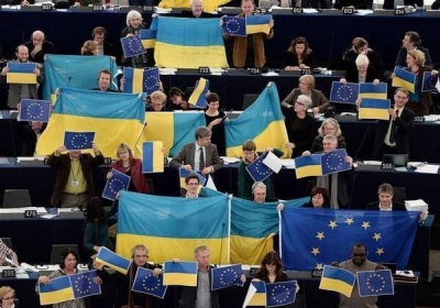 Європаламент солідарний з українськими демонстрантами