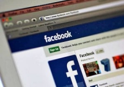 Порошенко потребовал от Facebook корректной модерации