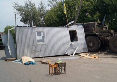 На Луганщине полицейский погиб на блокпосту через военный тягач