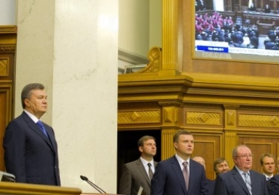 Янукович попросив не протиставляти ЄС і Росію