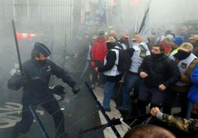 В Бельгии на акциях протеста против военных применили водометы, - ФОТО