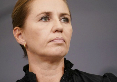 На прем'єр-міністра Данії напав невідомий — вона була доставлена в лікарню з легкою травмою шиї (оновлено)
