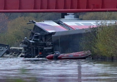 В результате аварии поезда во Франции погибли 10 человек, очевидцы говорят о взрыве
