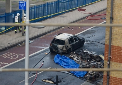 У центрі Лондона гелікоптер впав на будівельний кран: є загиблі