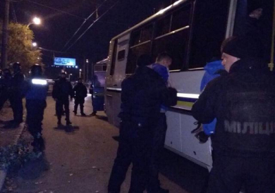 В результате драки футбольных фанатов в Киеве задержано 79 человек, - ФОТО