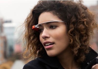 Виробництвом Google Glass займеться Motorola