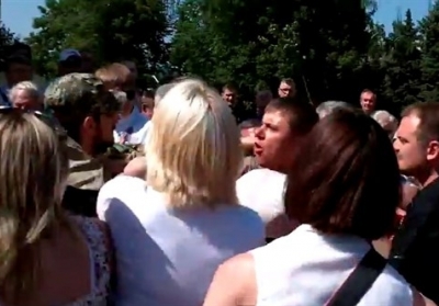 Сторонники ДНР в Горловке в драке выясняли, кто из них главный