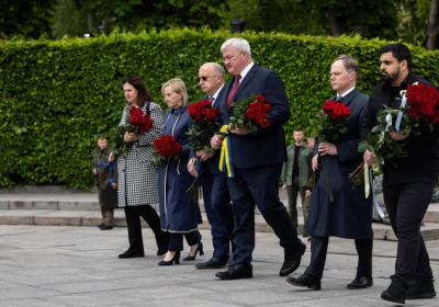 До Києва приїхав єврокомісар з оборони