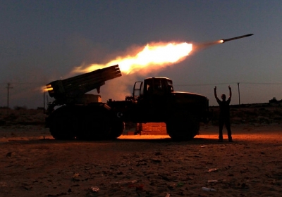 Россия обустраивает огневые позиции для обстрела Украины, - СНБО 