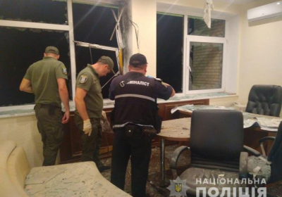 В Киеве выстрелили из гранатомета в офисное здание