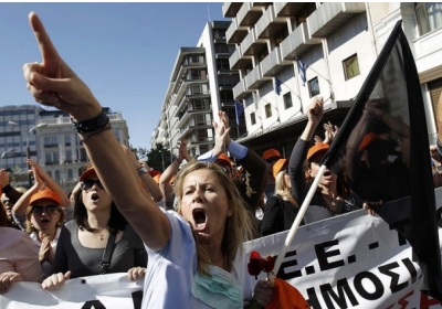 Молоді греки не хочуть працювати за € 300 в місяць