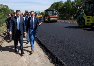 Гройсман анонсував наймасштабніший ремонт доріг з часів незалежності України
