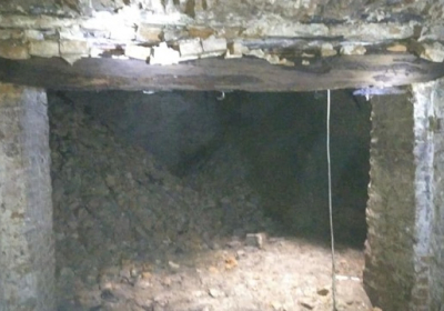 У Ніжині під час ремонту вулиці знайшли старовинне підземелля