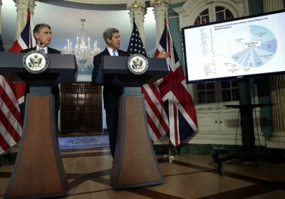 США и Великобритания требуют вывода российских войск из Украины