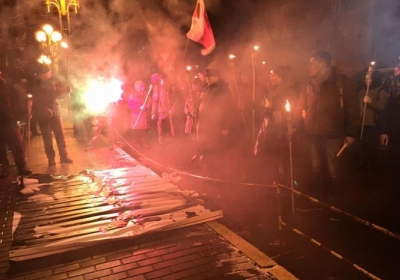Активісти влаштували нічну смолоскипну ходу до МВС та ГПУ