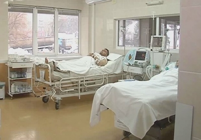 В Харьковский госпиталь ночью привезли раненых бойцов из Донбасса