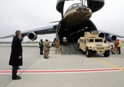В Україну доставили чергову партію броньованих Humvee