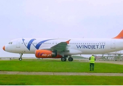 Авіакомпанія Wind Jet відновила польоти