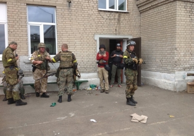Під Іловайськом потрапили у полон понад 200 українських військових, - РНБО