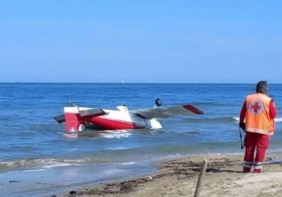 В Италии на авиашоу столкнулись два самолета: пилот погиб, - видео